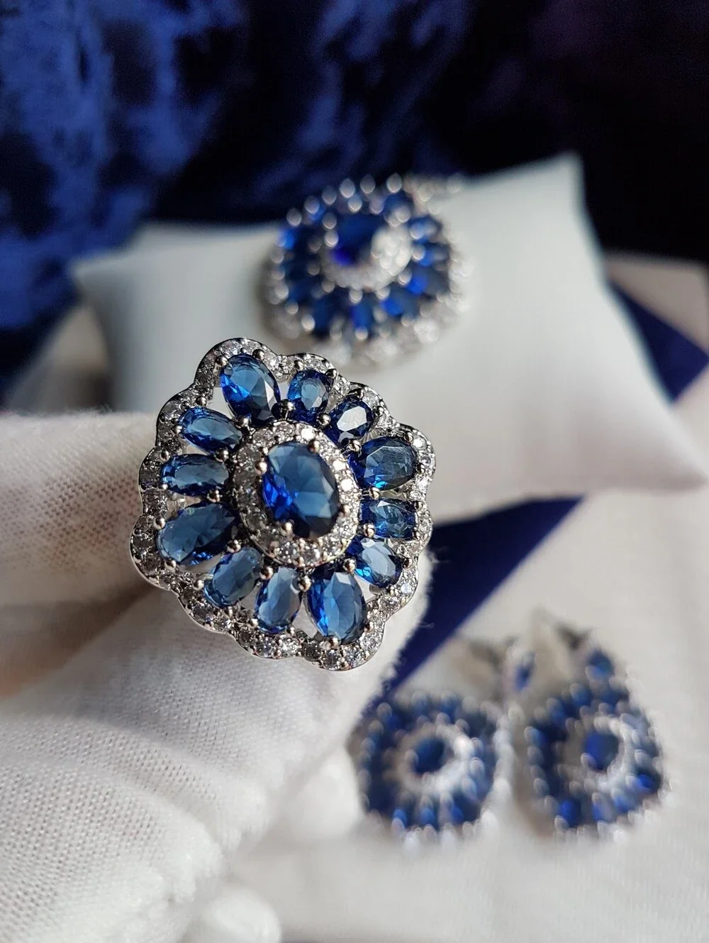 Swarovski Elements Blue Sapphire 925 Sterling Silver Statement Necklace NEW